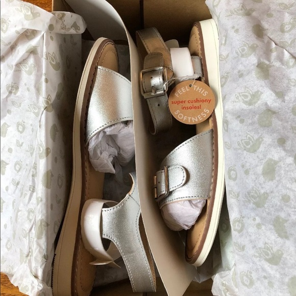 Hanna Andersson Buckle Sandals CATY - Picture 4 of 5